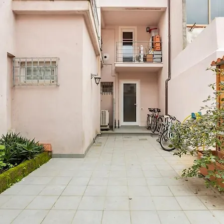 Apartment La Casetta Dell'orto Viareggio